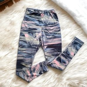 Queenieke Athletic Art Pattern Yoga Leggings Size Small